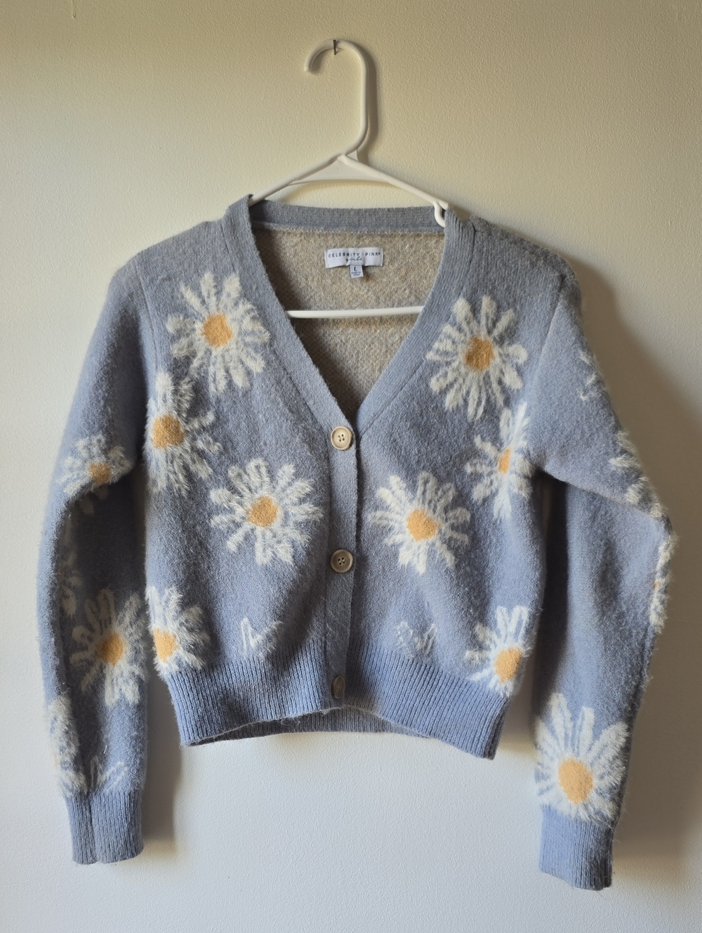 Celebrity Pink Light Blue Daisy V-Neck Cardigan